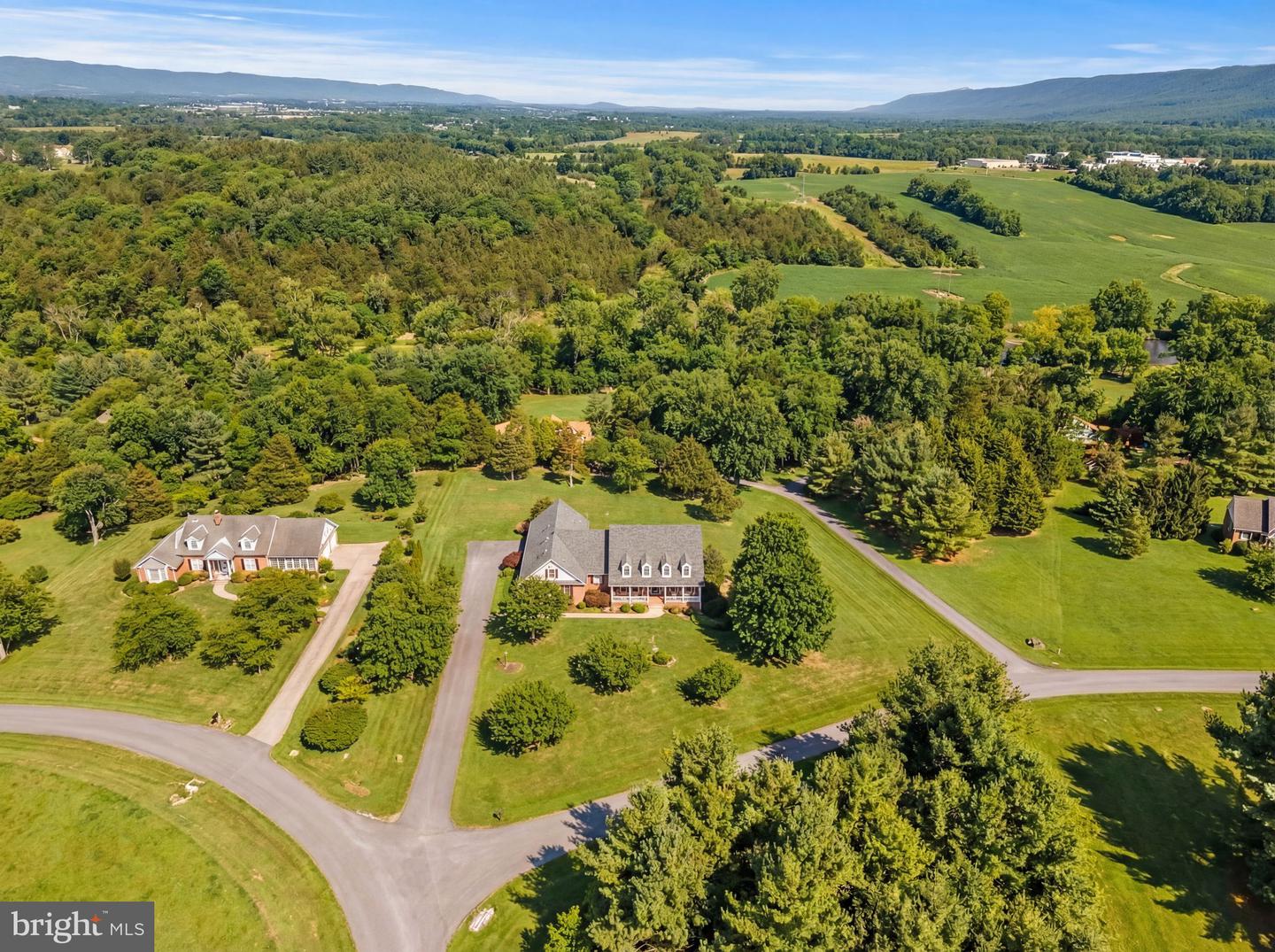 256 CLIFFSIDE DR, EDINBURG, Virginia 22824, 5 Bedrooms Bedrooms, 11 Rooms Rooms,5 BathroomsBathrooms,Residential,For sale,256 CLIFFSIDE DR,VASH2013636 MLS # VASH2013636 256 CLIFFSIDE DR, EDINBURG, Virginia 22824, 5 Bedrooms Bedrooms, 11 Rooms Rooms,5 BathroomsBathrooms,Residential,For sale,256 CLIFFSIDE DR,VASH2013636 MLS # VASH2013636