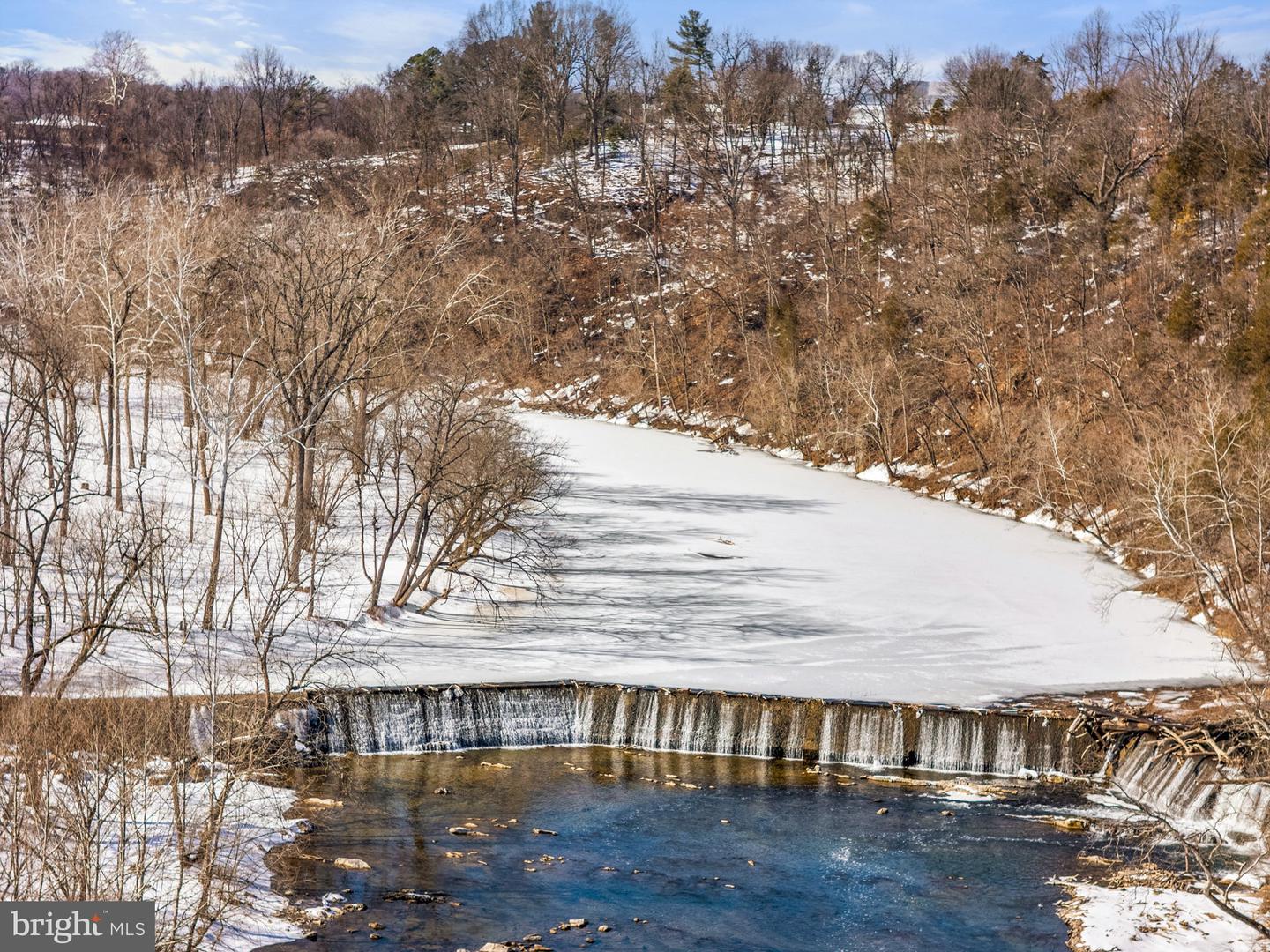 256 CLIFFSIDE DR, EDINBURG, Virginia 22824, 5 Bedrooms Bedrooms, 11 Rooms Rooms,5 BathroomsBathrooms,Residential,For sale,256 CLIFFSIDE DR,VASH2013636 MLS # VASH2013636 256 CLIFFSIDE DR, EDINBURG, Virginia 22824, 5 Bedrooms Bedrooms, 11 Rooms Rooms,5 BathroomsBathrooms,Residential,For sale,256 CLIFFSIDE DR,VASH2013636 MLS # VASH2013636