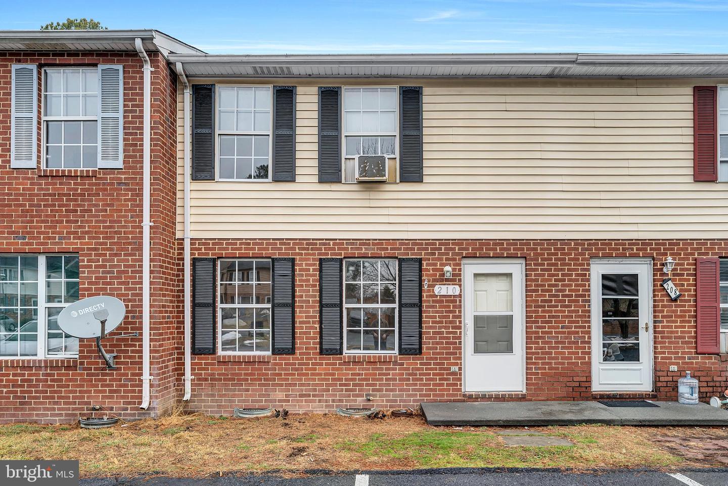 210 BRUNSWICK RD, STEPHENS CITY, Virginia 22655, 2 Bedrooms Bedrooms, ,1 BathroomBathrooms,Residential,For sale,210 BRUNSWICK RD,VAFV2039720 MLS # VAFV2039720