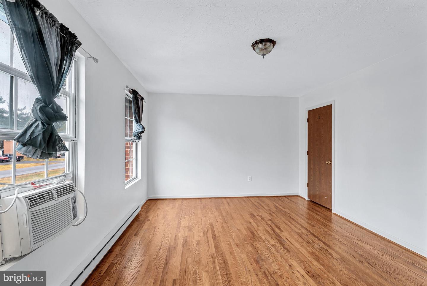 210 BRUNSWICK RD, STEPHENS CITY, Virginia 22655, 2 Bedrooms Bedrooms, ,1 BathroomBathrooms,Residential,For sale,210 BRUNSWICK RD,VAFV2039720 MLS # VAFV2039720