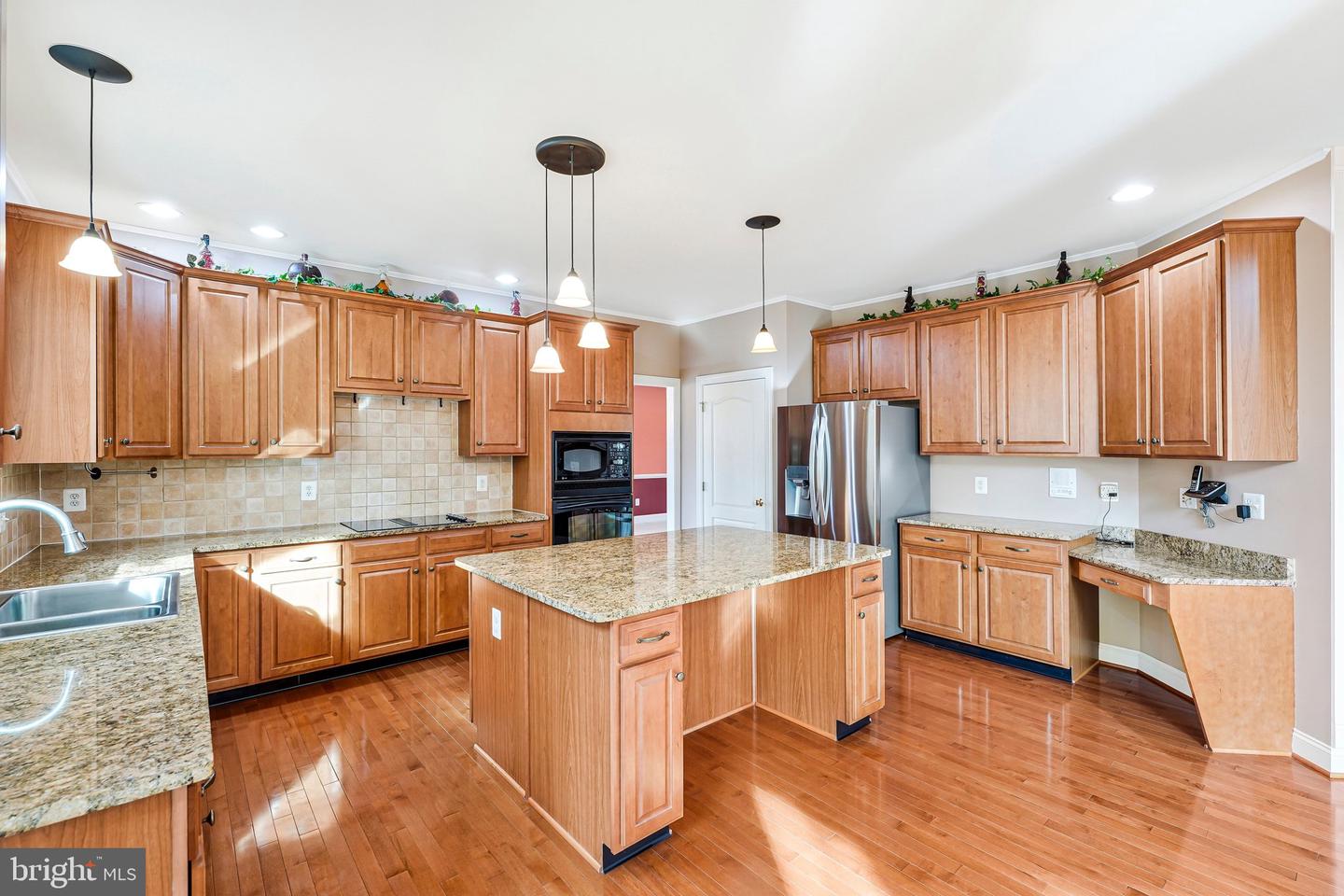 17485 WHITE GATE PL, LEESBURG, Virginia 20175, 5 Bedrooms Bedrooms, ,4 BathroomsBathrooms,Residential,For sale,17485 WHITE GATE PL,VALO2116432 MLS # VALO2116432