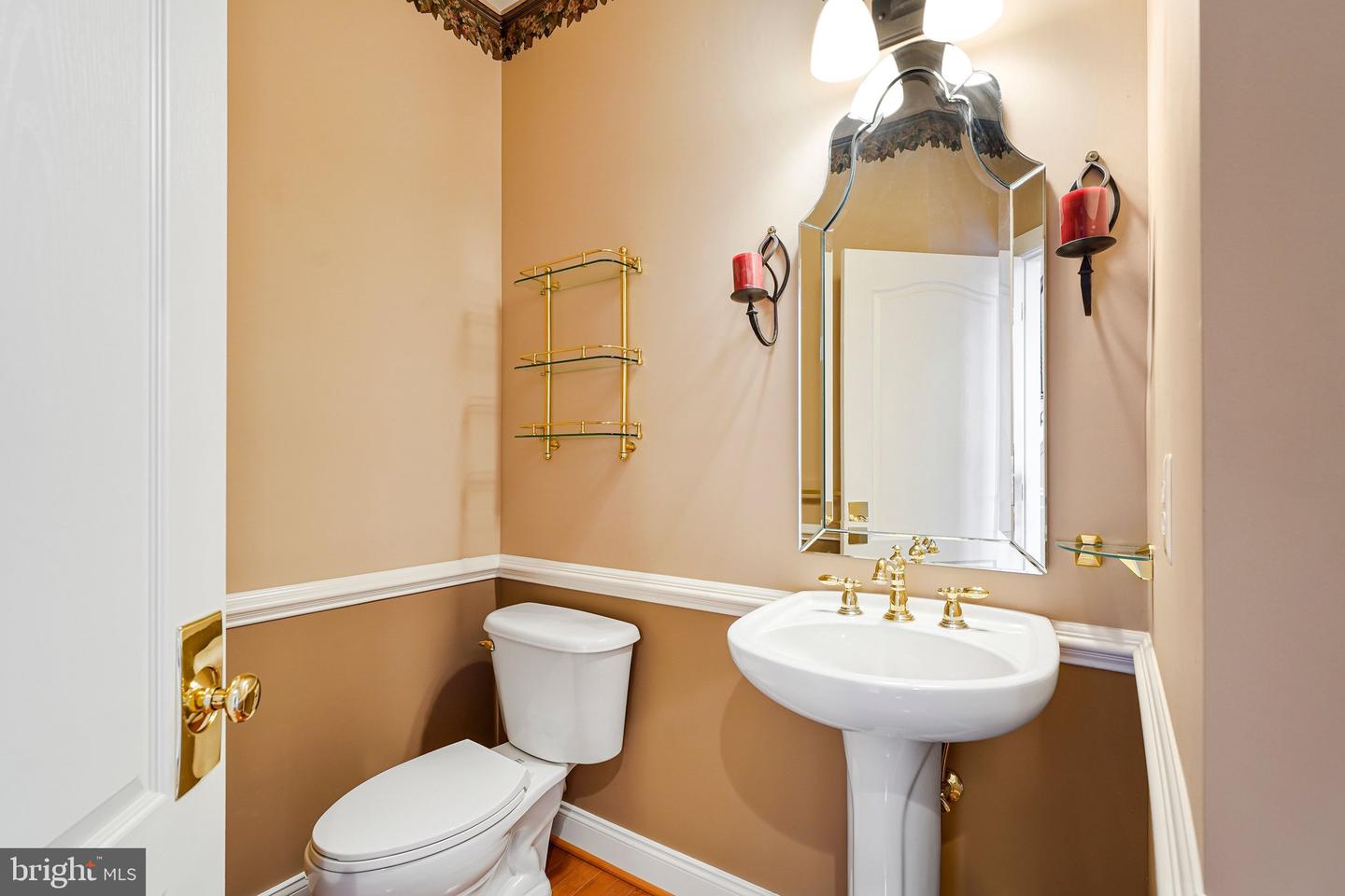 17485 WHITE GATE PL, LEESBURG, Virginia 20175, 5 Bedrooms Bedrooms, ,4 BathroomsBathrooms,Residential,For sale,17485 WHITE GATE PL,VALO2116432 MLS # VALO2116432