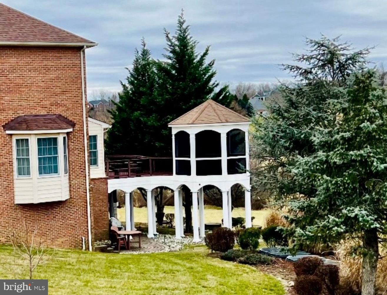 17485 WHITE GATE PL, LEESBURG, Virginia 20175, 5 Bedrooms Bedrooms, ,4 BathroomsBathrooms,Residential,For sale,17485 WHITE GATE PL,VALO2116432 MLS # VALO2116432