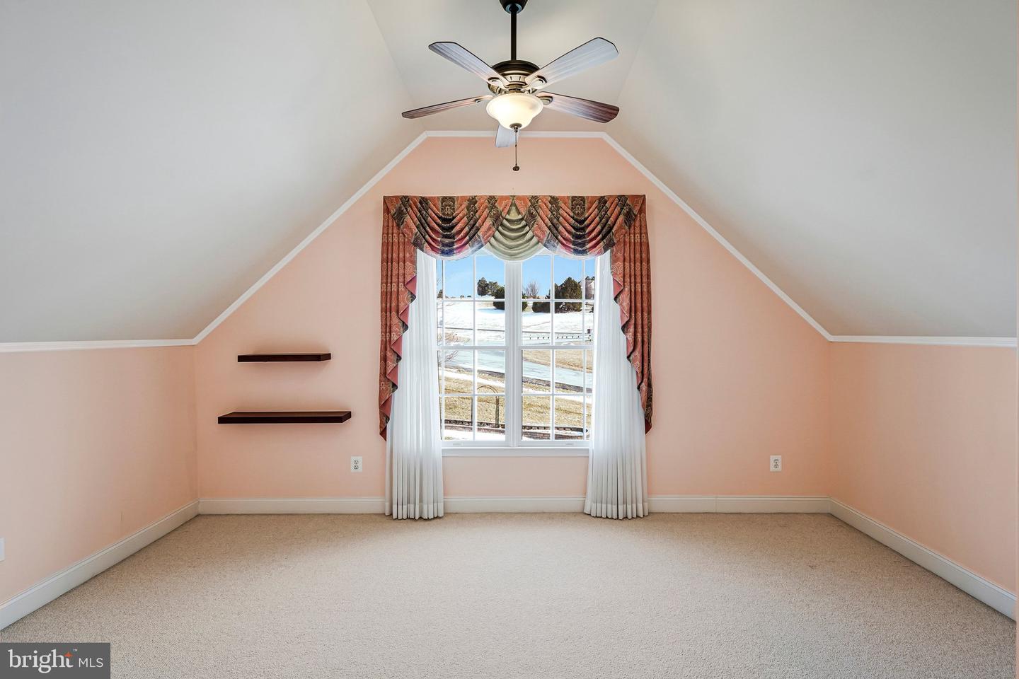 17485 WHITE GATE PL, LEESBURG, Virginia 20175, 5 Bedrooms Bedrooms, ,4 BathroomsBathrooms,Residential,For sale,17485 WHITE GATE PL,VALO2116432 MLS # VALO2116432