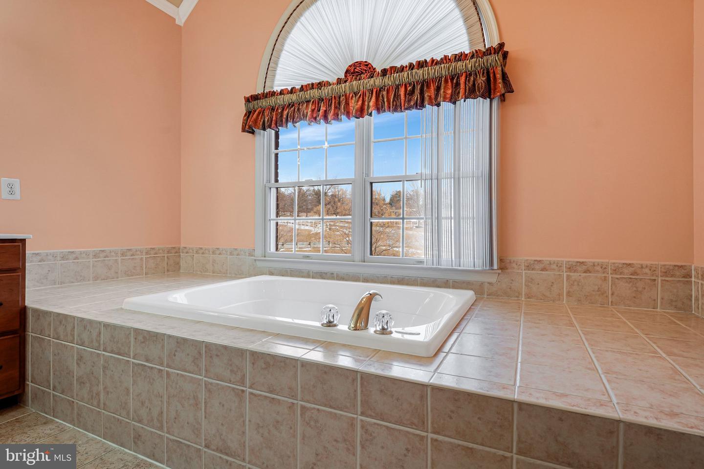 17485 WHITE GATE PL, LEESBURG, Virginia 20175, 5 Bedrooms Bedrooms, ,4 BathroomsBathrooms,Residential,For sale,17485 WHITE GATE PL,VALO2116432 MLS # VALO2116432