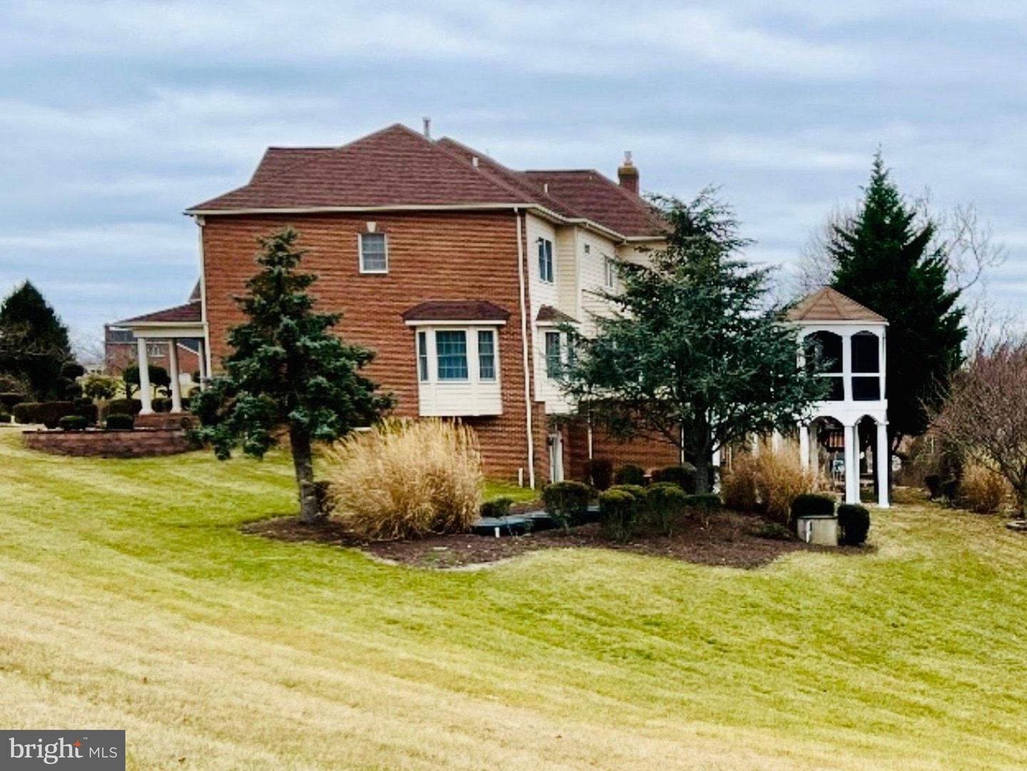 17485 WHITE GATE PL, LEESBURG, Virginia 20175, 5 Bedrooms Bedrooms, ,4 BathroomsBathrooms,Residential,For sale,17485 WHITE GATE PL,VALO2116432 MLS # VALO2116432