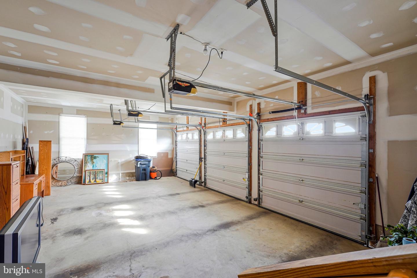 17485 WHITE GATE PL, LEESBURG, Virginia 20175, 5 Bedrooms Bedrooms, ,4 BathroomsBathrooms,Residential,For sale,17485 WHITE GATE PL,VALO2116432 MLS # VALO2116432