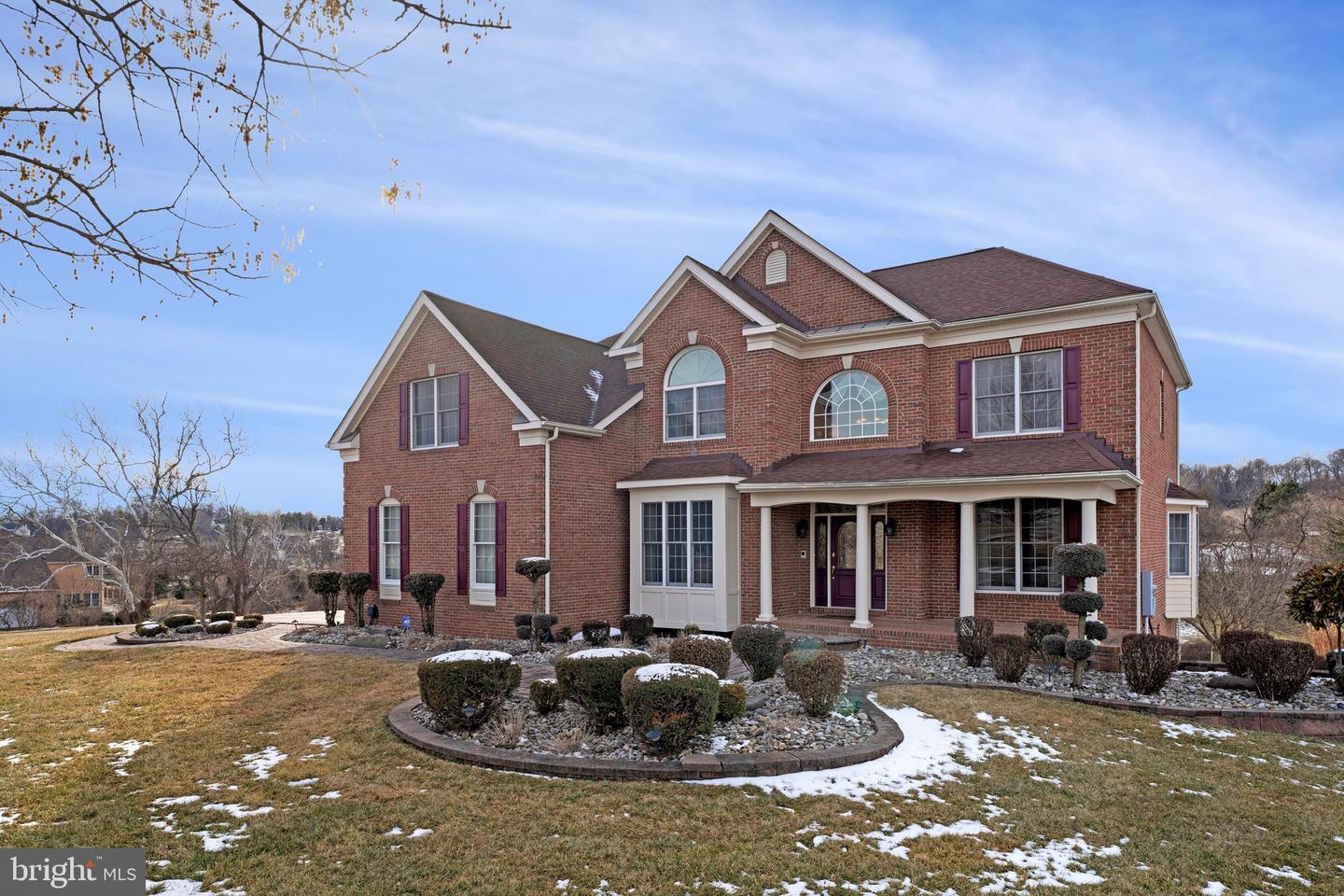 17485 WHITE GATE PL, LEESBURG, Virginia 20175, 5 Bedrooms Bedrooms, ,4 BathroomsBathrooms,Residential,For sale,17485 WHITE GATE PL,VALO2116432 MLS # VALO2116432