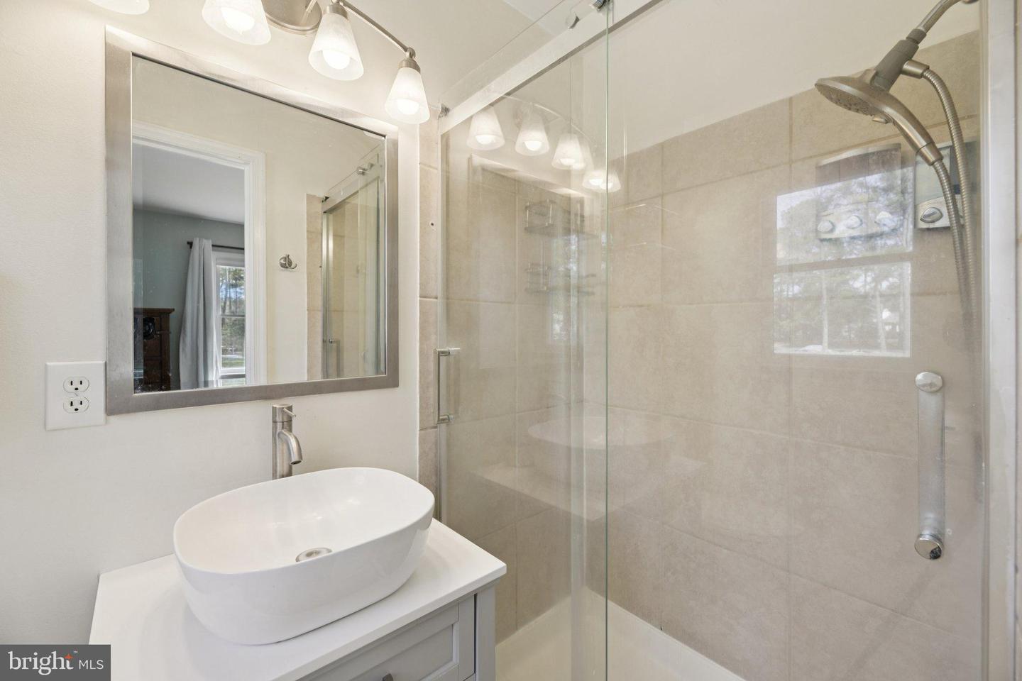 736 ANNAPOLIS DR, RUTHER GLEN, Virginia 22546, 4 Bedrooms Bedrooms, ,3 BathroomsBathrooms,Residential,For sale,736 ANNAPOLIS DR,VACV2009570 MLS # VACV2009570