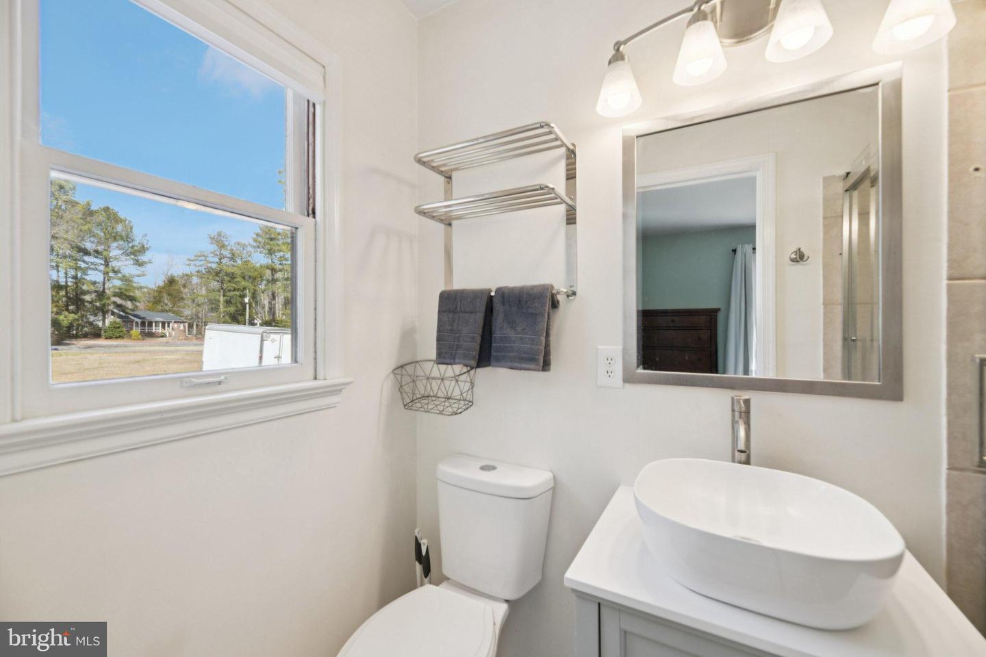 736 ANNAPOLIS DR, RUTHER GLEN, Virginia 22546, 4 Bedrooms Bedrooms, ,3 BathroomsBathrooms,Residential,For sale,736 ANNAPOLIS DR,VACV2009570 MLS # VACV2009570