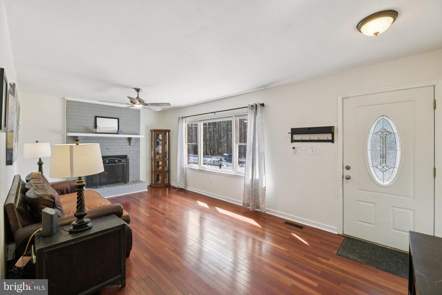 736 ANNAPOLIS DR, RUTHER GLEN, Virginia 22546, 4 Bedrooms Bedrooms, ,3 BathroomsBathrooms,Residential,For sale,736 ANNAPOLIS DR,VACV2009570 MLS # VACV2009570