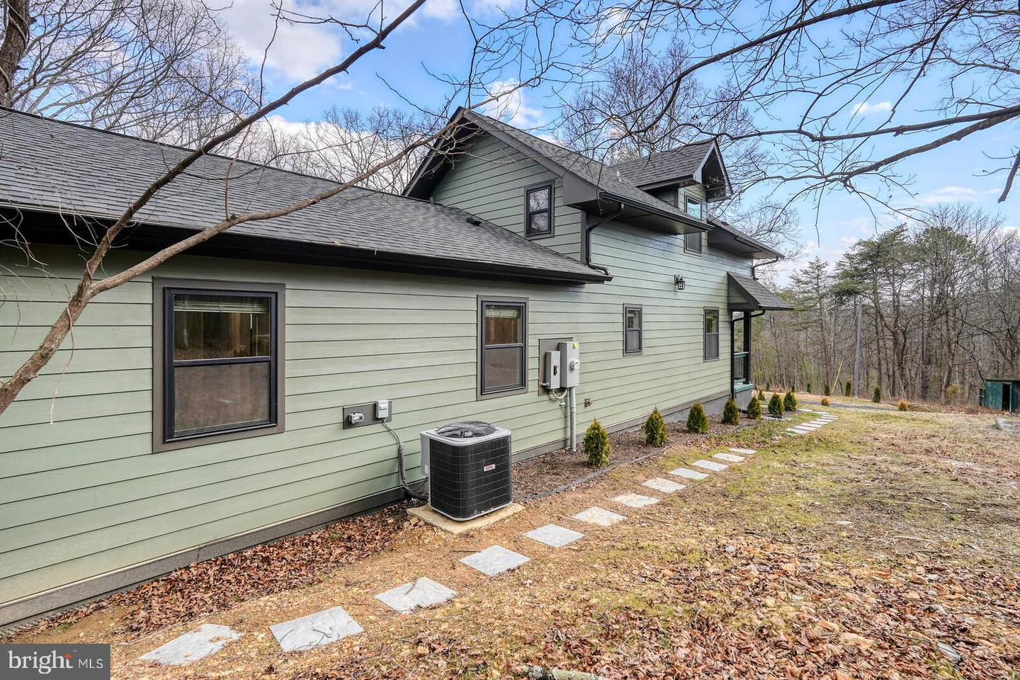 598 INDIAN RUN LN, STRASBURG, Virginia 22657, 4 Bedrooms Bedrooms, ,3 BathroomsBathrooms,Residential,For sale,598 INDIAN RUN LN,VASH2013650 MLS # VASH2013650 598 INDIAN RUN LN, STRASBURG, Virginia 22657, 4 Bedrooms Bedrooms, ,3 BathroomsBathrooms,Residential,For sale,598 INDIAN RUN LN,VASH2013650 MLS # VASH2013650