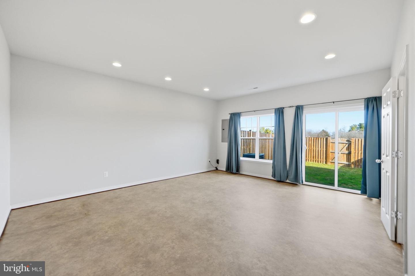 113 ROTUNDA DR, STEPHENSON, Virginia 22656, 3 Bedrooms Bedrooms, ,2 BathroomsBathrooms,Residential,For sale,113 ROTUNDA DR,VAFV2039730 MLS # VAFV2039730