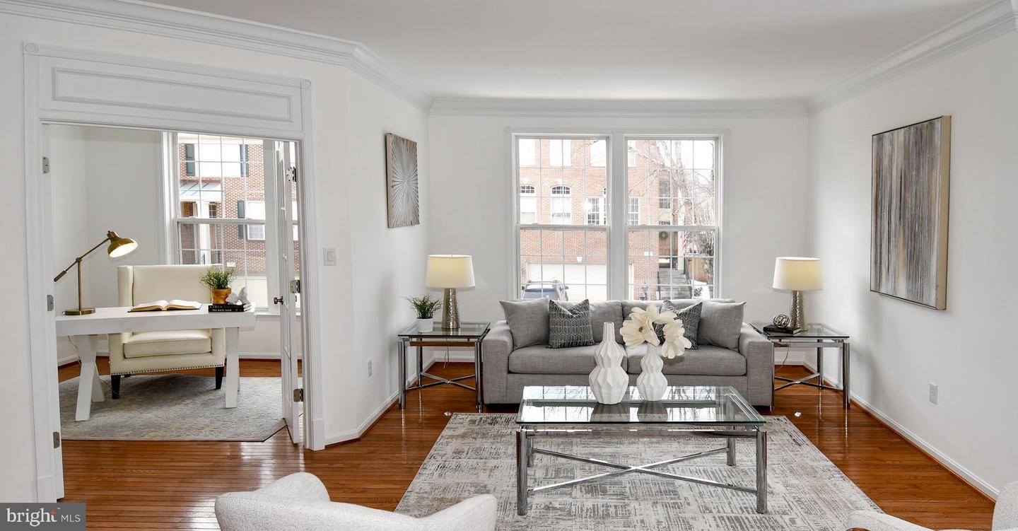 20630 MUDDY HARBOUR SQ, STERLING, Virginia 20165, 3 Bedrooms Bedrooms, ,3 BathroomsBathrooms,Residential,For sale,20630 MUDDY HARBOUR SQ,VALO2116414 MLS # VALO2116414