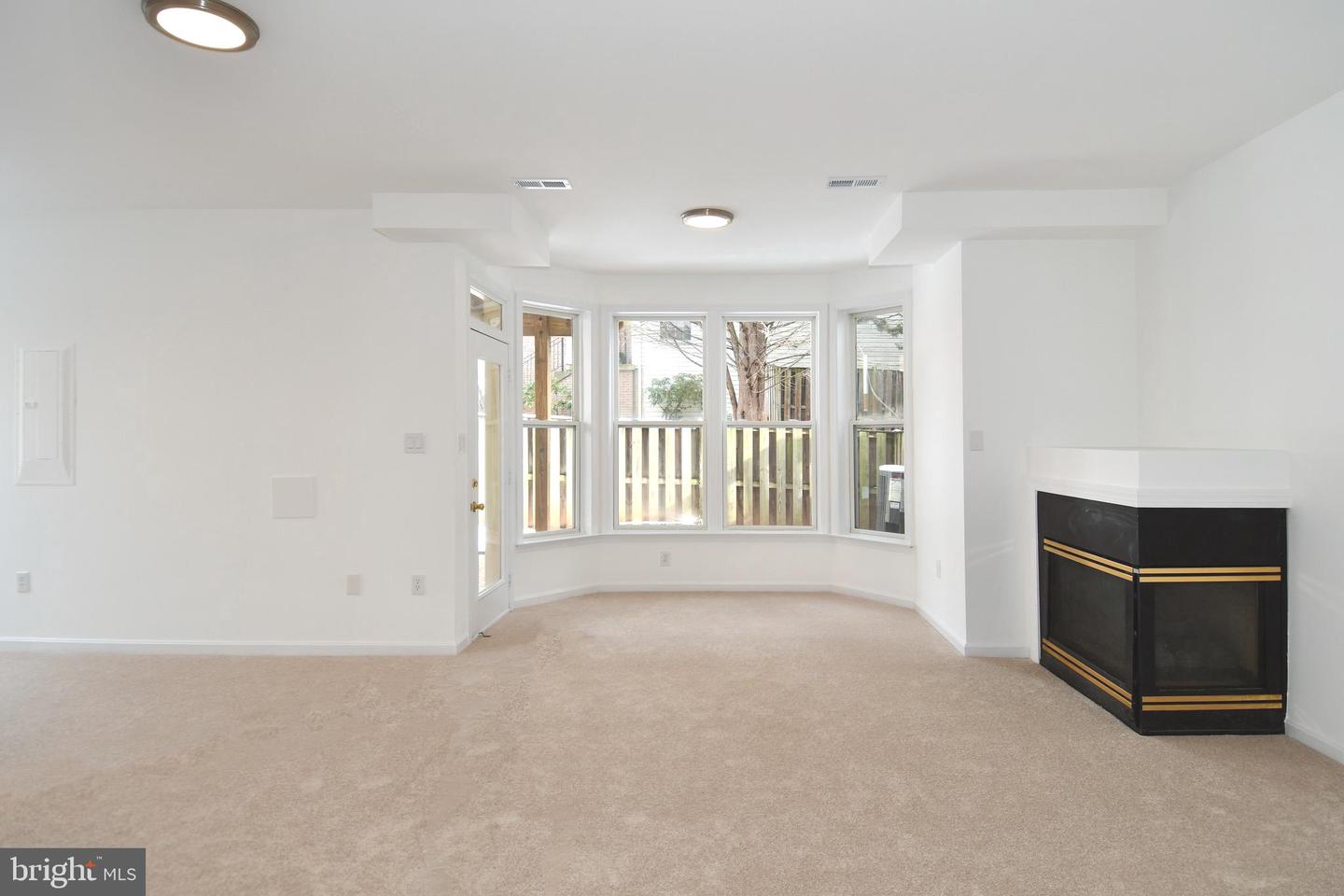 20630 MUDDY HARBOUR SQ, STERLING, Virginia 20165, 3 Bedrooms Bedrooms, ,3 BathroomsBathrooms,Residential,For sale,20630 MUDDY HARBOUR SQ,VALO2116414 MLS # VALO2116414