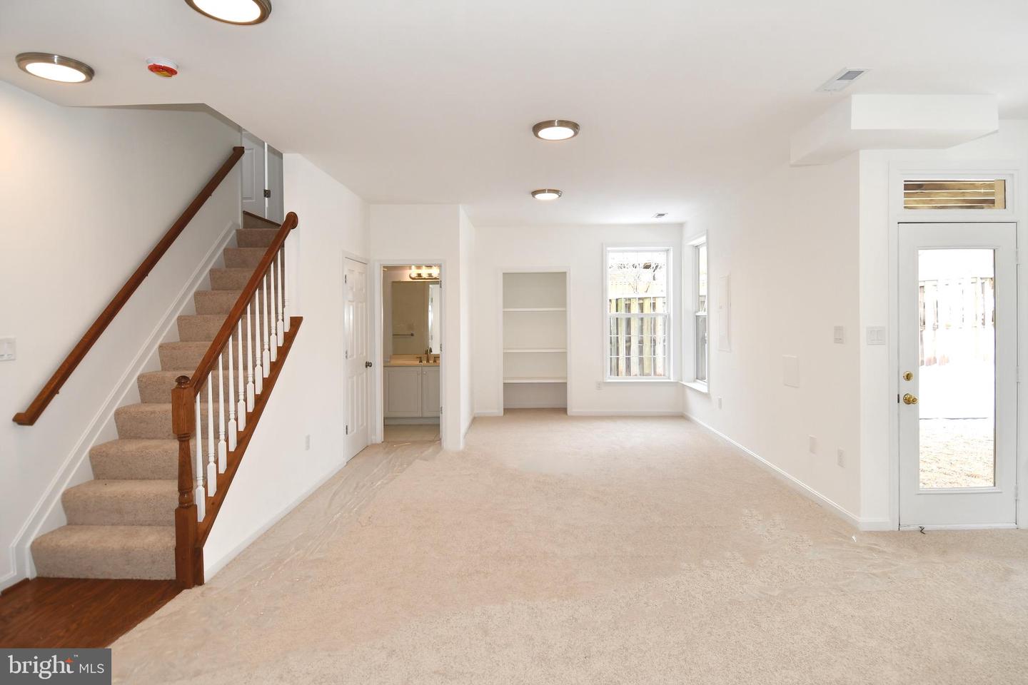 20630 MUDDY HARBOUR SQ, STERLING, Virginia 20165, 3 Bedrooms Bedrooms, ,3 BathroomsBathrooms,Residential,For sale,20630 MUDDY HARBOUR SQ,VALO2116414 MLS # VALO2116414