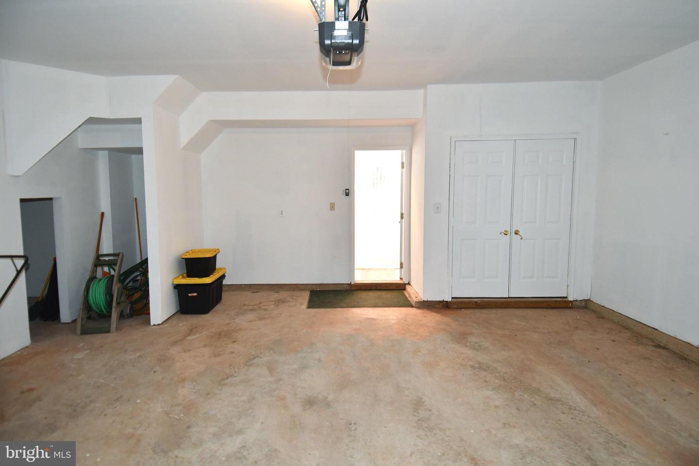 20630 MUDDY HARBOUR SQ, STERLING, Virginia 20165, 3 Bedrooms Bedrooms, ,3 BathroomsBathrooms,Residential,For sale,20630 MUDDY HARBOUR SQ,VALO2116414 MLS # VALO2116414