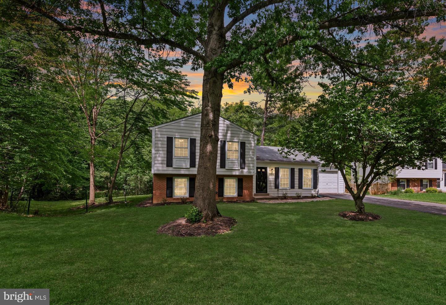 9518 CENTER ST, VIENNA, Virginia 22181, 4 Bedrooms Bedrooms, ,3 BathroomsBathrooms,Residential,For sale,9518 CENTER ST,VAFX2292164 MLS # VAFX2292164 9518 CENTER ST, VIENNA, Virginia 22181, 4 Bedrooms Bedrooms, ,3 BathroomsBathrooms,Residential,For sale,9518 CENTER ST,VAFX2292164 MLS # VAFX2292164