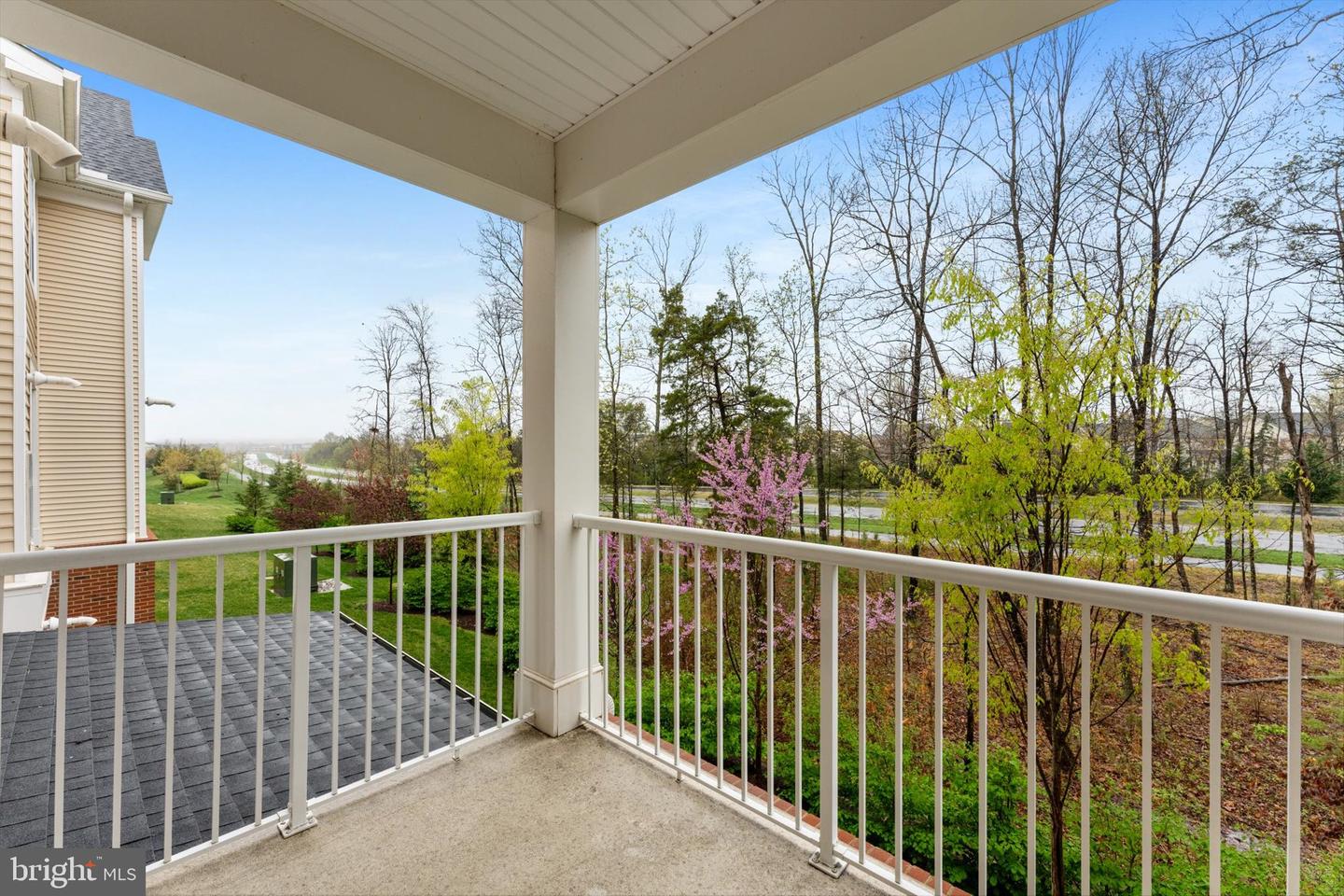 23265 MILLTOWN KNOLL SQ #109, ASHBURN, Virginia 20148, 2 Bedrooms Bedrooms, ,2 BathroomsBathrooms,Residential,For sale,23265 MILLTOWN KNOLL SQ #109,VALO2116442 MLS # VALO2116442