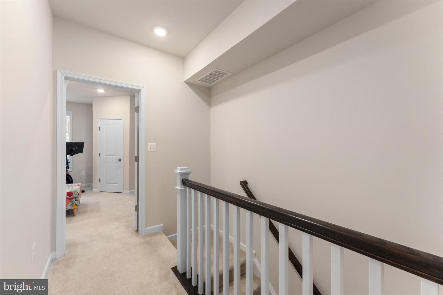 23265 MILLTOWN KNOLL SQ #109, ASHBURN, Virginia 20148, 2 Bedrooms Bedrooms, ,2 BathroomsBathrooms,Residential,For sale,23265 MILLTOWN KNOLL SQ #109,VALO2116442 MLS # VALO2116442