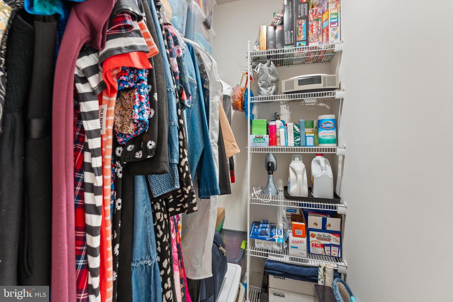 23265 MILLTOWN KNOLL SQ #109, ASHBURN, Virginia 20148, 2 Bedrooms Bedrooms, ,2 BathroomsBathrooms,Residential,For sale,23265 MILLTOWN KNOLL SQ #109,VALO2116442 MLS # VALO2116442