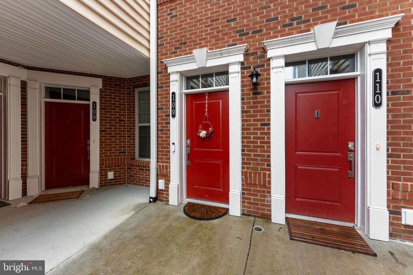 23265 MILLTOWN KNOLL SQ #109, ASHBURN, Virginia 20148, 2 Bedrooms Bedrooms, ,2 BathroomsBathrooms,Residential,For sale,23265 MILLTOWN KNOLL SQ #109,VALO2116442 MLS # VALO2116442