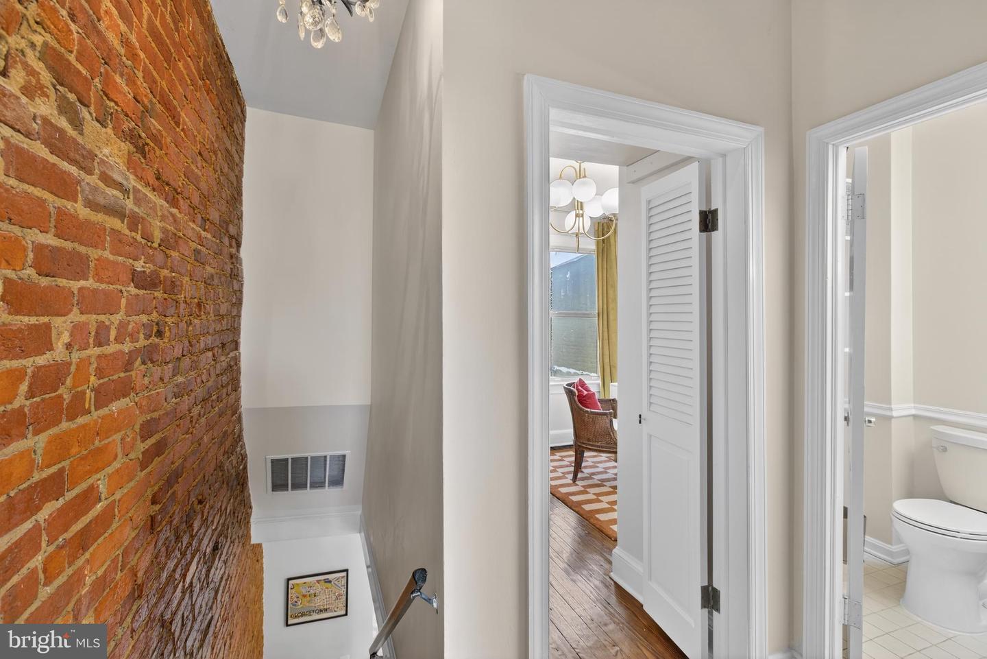 316 11TH ST SE, WASHINGTON, District Of Columbia 20003, 3 Bedrooms Bedrooms, ,1 BathroomBathrooms,Residential,For sale,316 11TH ST SE,DCDC2247198 MLS # DCDC2247198