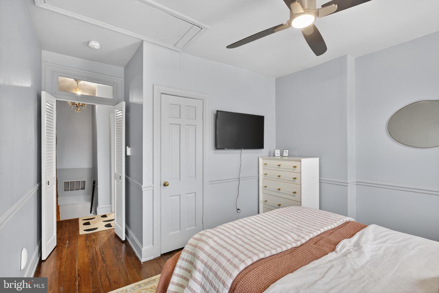 316 11TH ST SE, WASHINGTON, District Of Columbia 20003, 3 Bedrooms Bedrooms, ,1 BathroomBathrooms,Residential,For sale,316 11TH ST SE,DCDC2247198 MLS # DCDC2247198