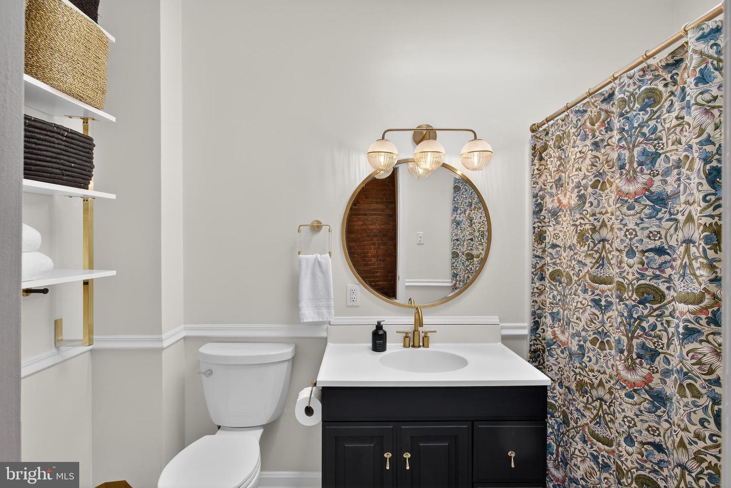 316 11TH ST SE, WASHINGTON, District Of Columbia 20003, 3 Bedrooms Bedrooms, ,1 BathroomBathrooms,Residential,For sale,316 11TH ST SE,DCDC2247198 MLS # DCDC2247198