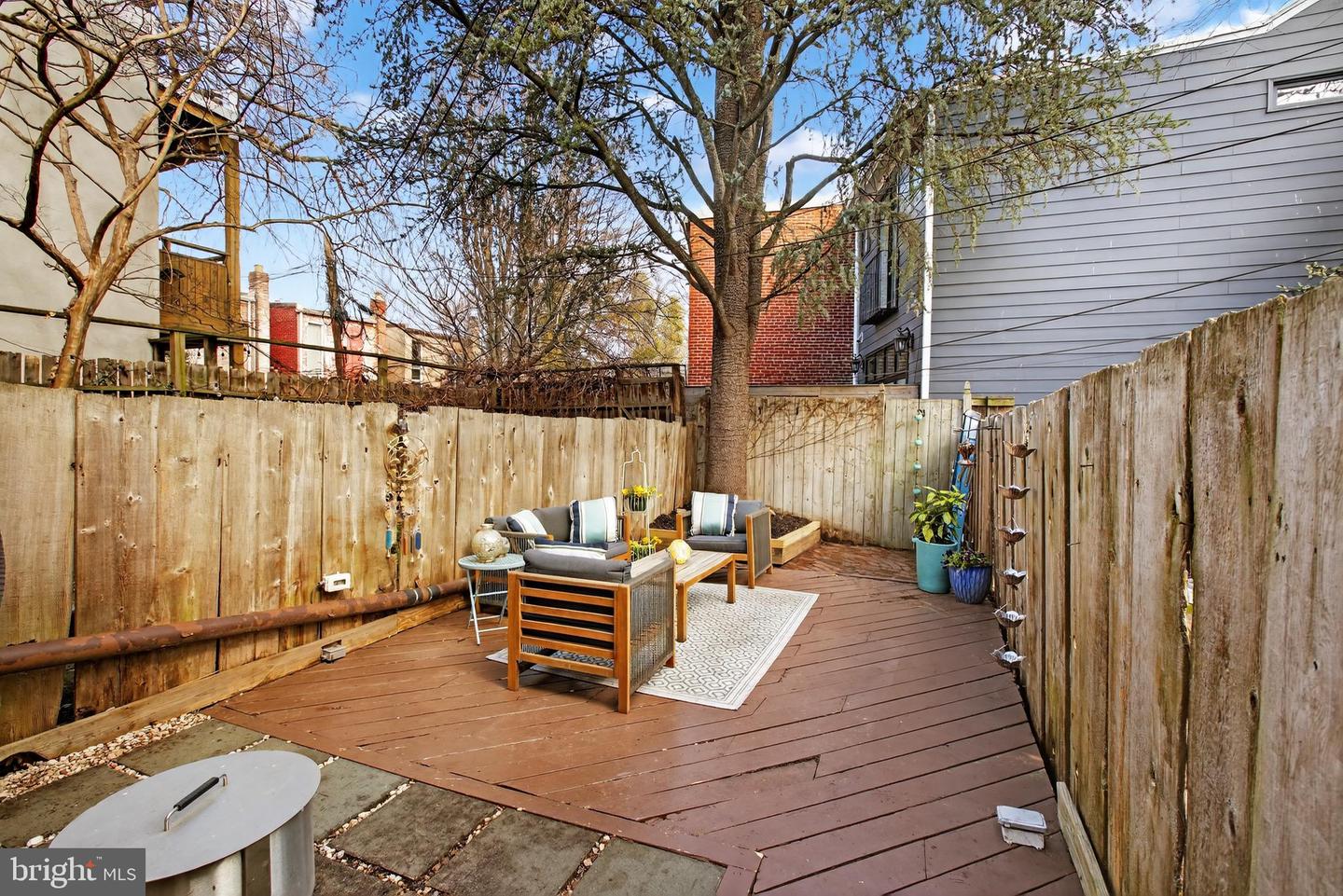 316 11TH ST SE, WASHINGTON, District Of Columbia 20003, 3 Bedrooms Bedrooms, ,1 BathroomBathrooms,Residential,For sale,316 11TH ST SE,DCDC2247198 MLS # DCDC2247198