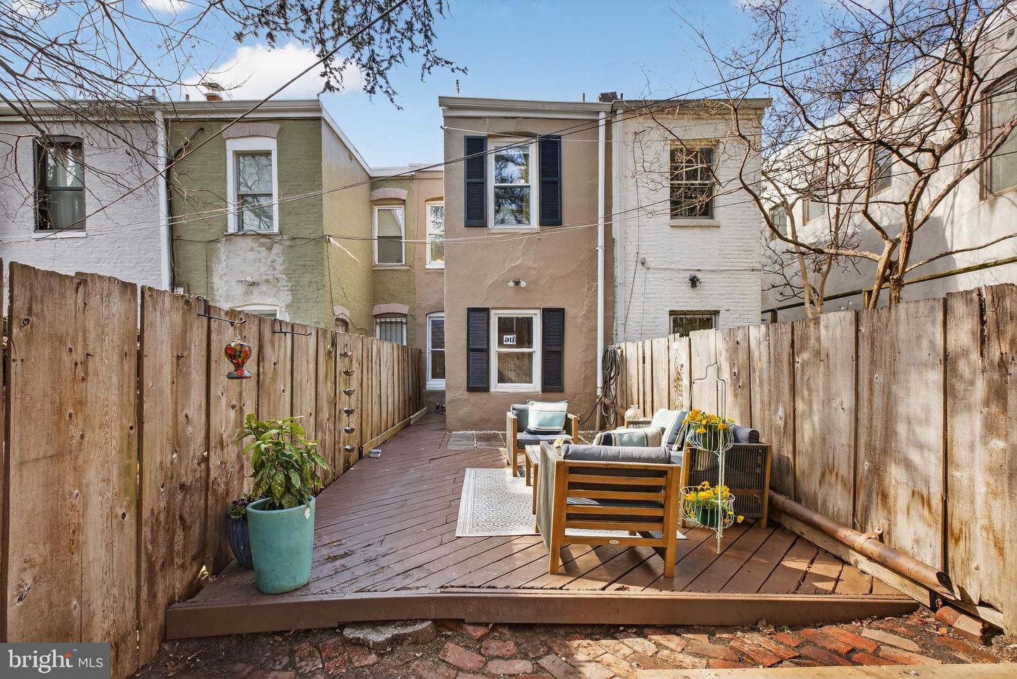 316 11TH ST SE, WASHINGTON, District Of Columbia 20003, 3 Bedrooms Bedrooms, ,1 BathroomBathrooms,Residential,For sale,316 11TH ST SE,DCDC2247198 MLS # DCDC2247198