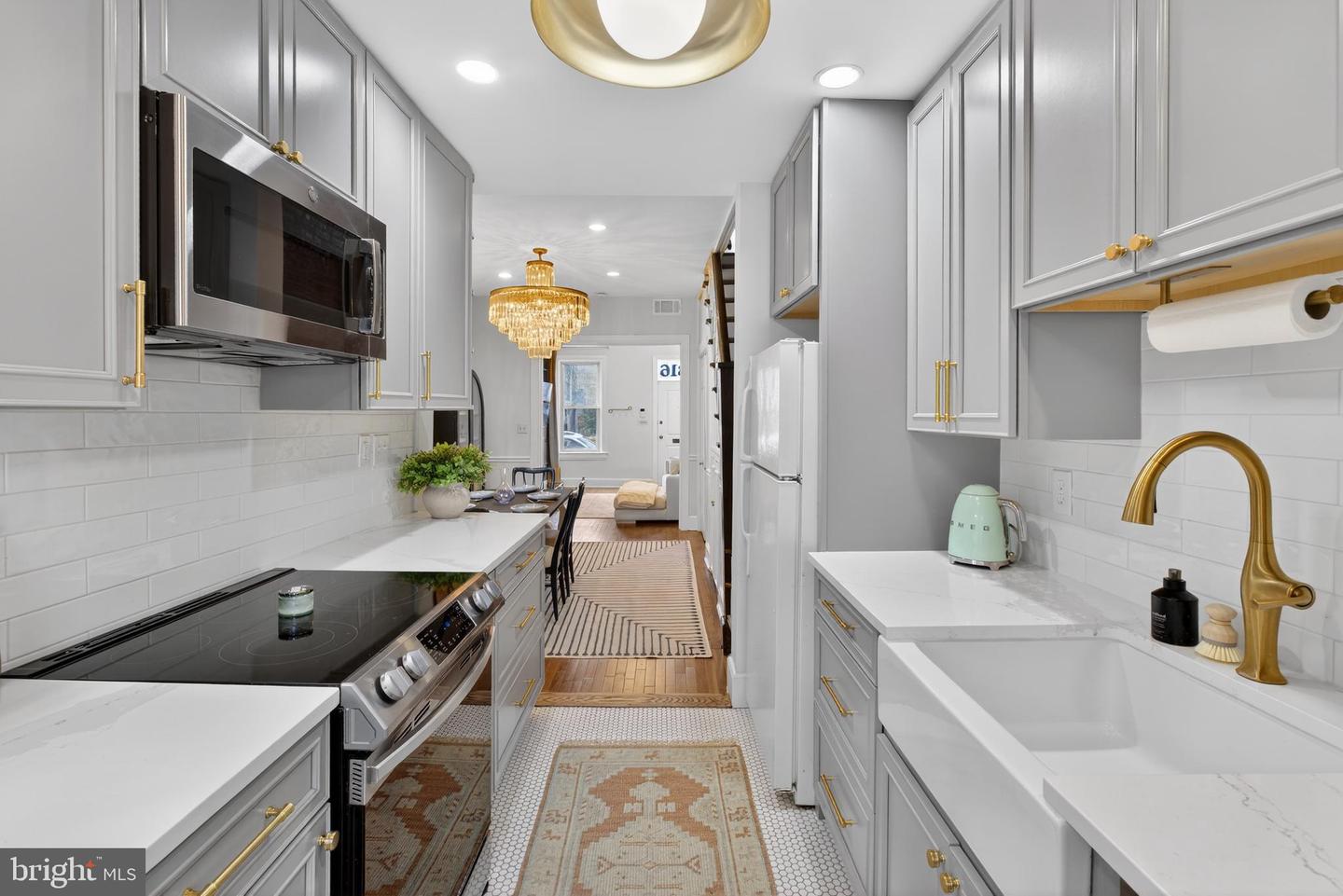 316 11TH ST SE, WASHINGTON, District Of Columbia 20003, 3 Bedrooms Bedrooms, ,1 BathroomBathrooms,Residential,For sale,316 11TH ST SE,DCDC2247198 MLS # DCDC2247198