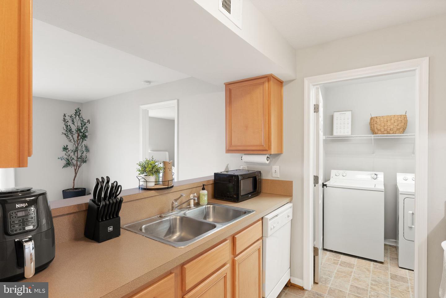 11242 TORRIE WAY #I, BEALETON, Virginia 22712, 2 Bedrooms Bedrooms, ,2 BathroomsBathrooms,Residential,For sale,11242 TORRIE WAY #I,VAFQ2020678 MLS # VAFQ2020678