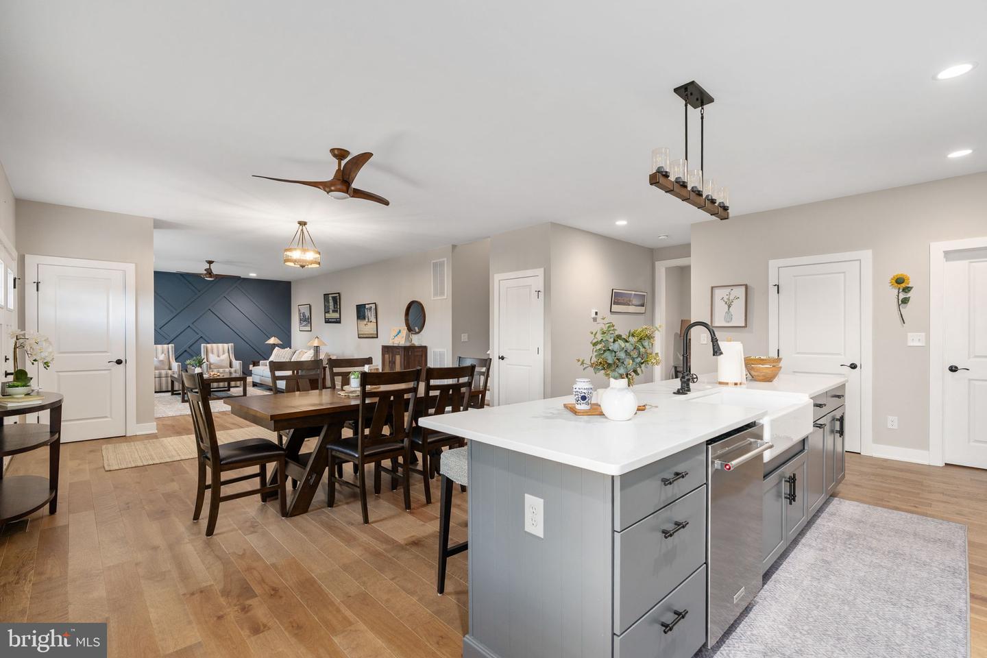 261 WASHINGTON ST, LOCUST GROVE, Virginia 22508, 4 Bedrooms Bedrooms, ,3 BathroomsBathrooms,Residential,For sale,261 WASHINGTON ST,VAOR2013410 MLS # VAOR2013410