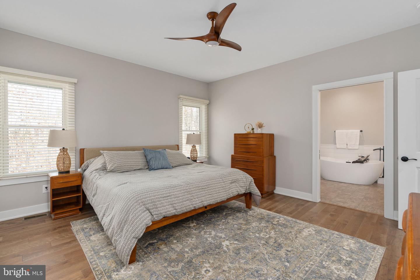 261 WASHINGTON ST, LOCUST GROVE, Virginia 22508, 4 Bedrooms Bedrooms, ,3 BathroomsBathrooms,Residential,For sale,261 WASHINGTON ST,VAOR2013410 MLS # VAOR2013410