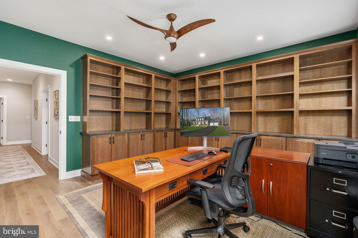 261 WASHINGTON ST, LOCUST GROVE, Virginia 22508, 4 Bedrooms Bedrooms, ,3 BathroomsBathrooms,Residential,For sale,261 WASHINGTON ST,VAOR2013410 MLS # VAOR2013410