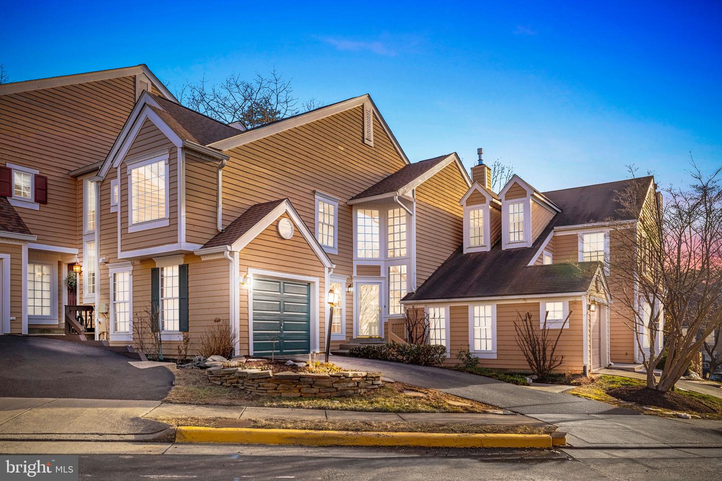 1509 DEER POINT WAY, RESTON, Virginia 20194, 2 Bedrooms Bedrooms, ,3 BathroomsBathrooms,Residential,For sale,1509 DEER POINT WAY,VAFX2292604 MLS # VAFX2292604