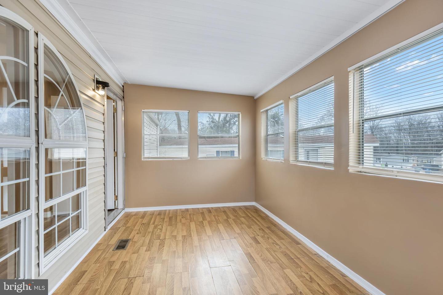 50 DUMFRIES DR, DUMFRIES, Virginia 22026, 3 Bedrooms Bedrooms, 10 Rooms Rooms,2 BathroomsBathrooms,Residential,For sale,50 DUMFRIES DR,VAPW2113242 MLS # VAPW2113242