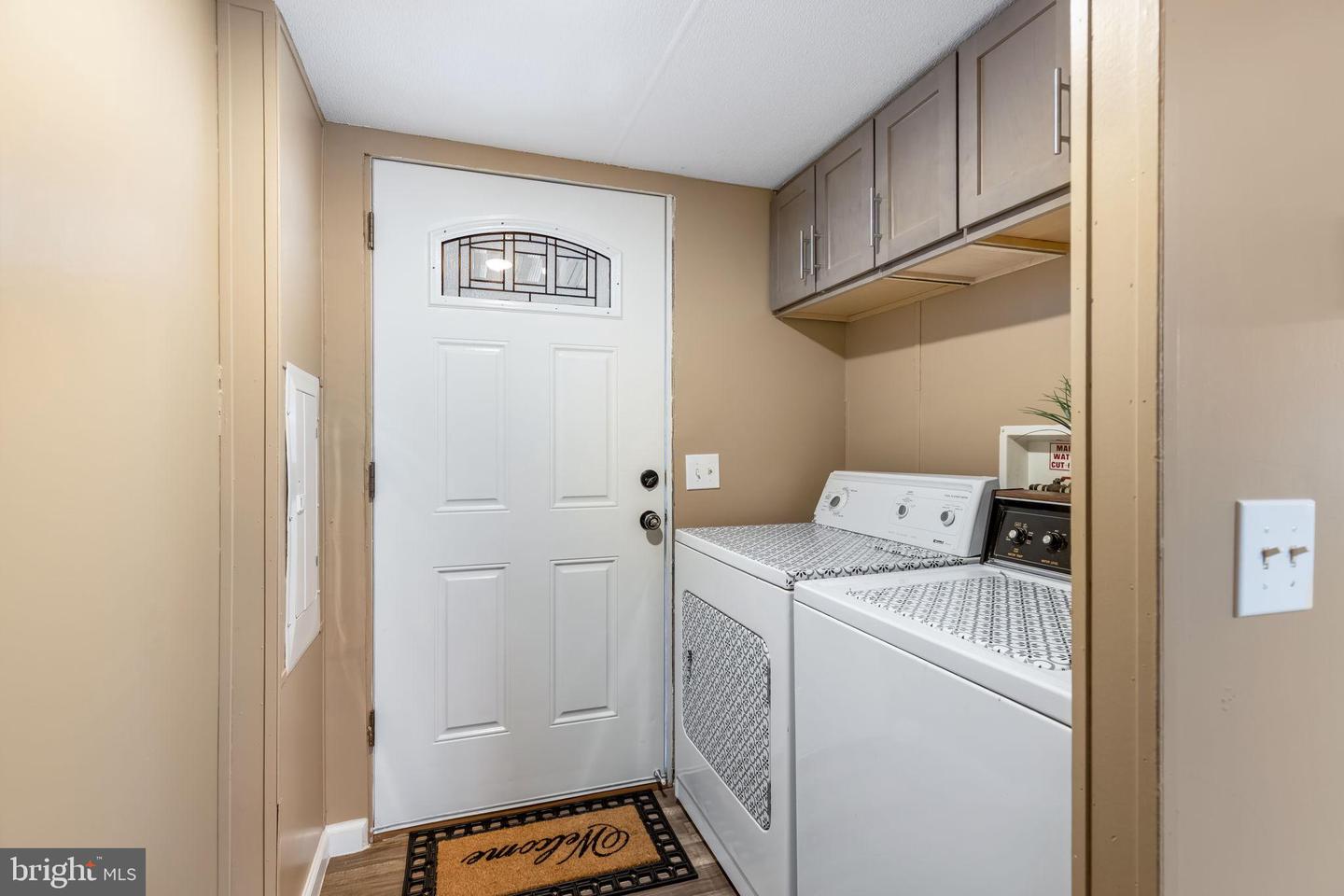 50 DUMFRIES DR, DUMFRIES, Virginia 22026, 3 Bedrooms Bedrooms, 10 Rooms Rooms,2 BathroomsBathrooms,Residential,For sale,50 DUMFRIES DR,VAPW2113242 MLS # VAPW2113242