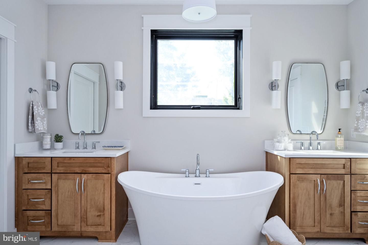 103 WATEREDGE LN, FREDERICKSBURG, Virginia 22406, 5 Bedrooms Bedrooms, ,4 BathroomsBathrooms,Residential,For sale,103 WATEREDGE LN,VAST2046398 MLS # VAST2046398