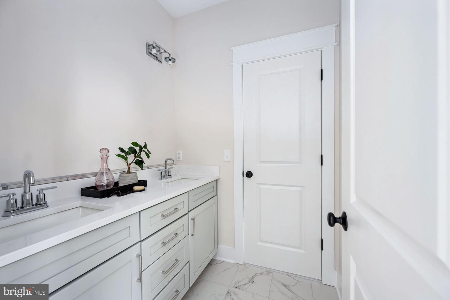 103 WATEREDGE LN, FREDERICKSBURG, Virginia 22406, 5 Bedrooms Bedrooms, ,4 BathroomsBathrooms,Residential,For sale,103 WATEREDGE LN,VAST2046398 MLS # VAST2046398