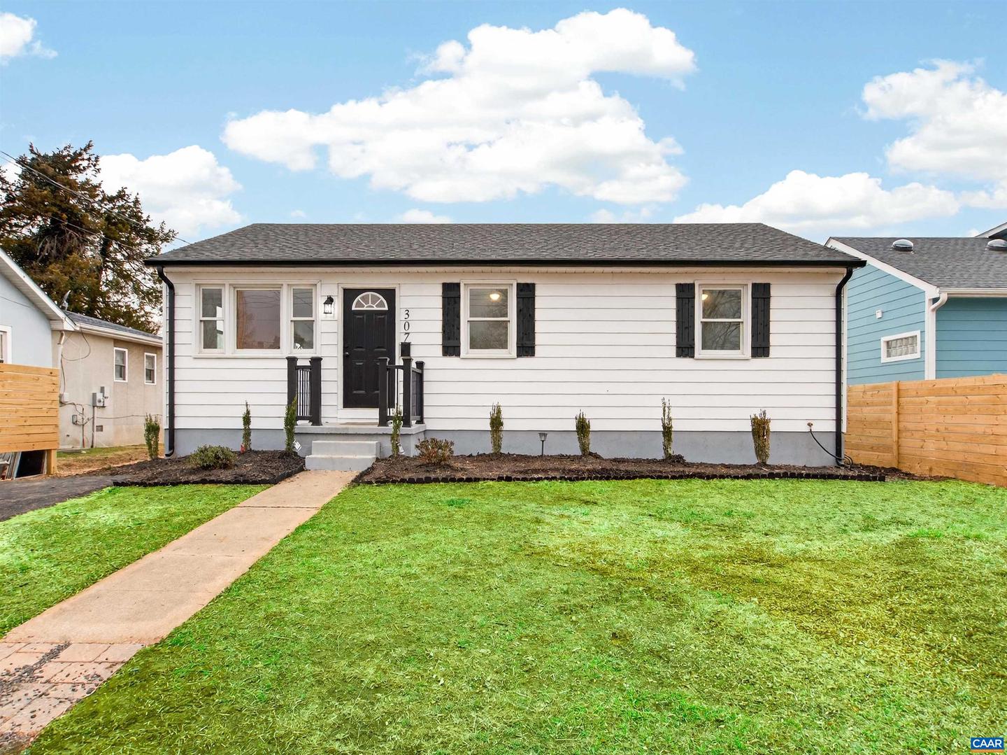 307 SPRUCE ST, CHARLOTTESVILLE, Virginia 22902, 4 Bedrooms Bedrooms, ,2 BathroomsBathrooms,Residential,For sale,307 SPRUCE ST,673594 MLS # 673594