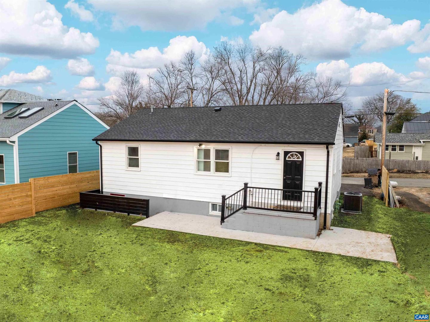 307 SPRUCE ST, CHARLOTTESVILLE, Virginia 22902, 4 Bedrooms Bedrooms, ,2 BathroomsBathrooms,Residential,For sale,307 SPRUCE ST,673594 MLS # 673594