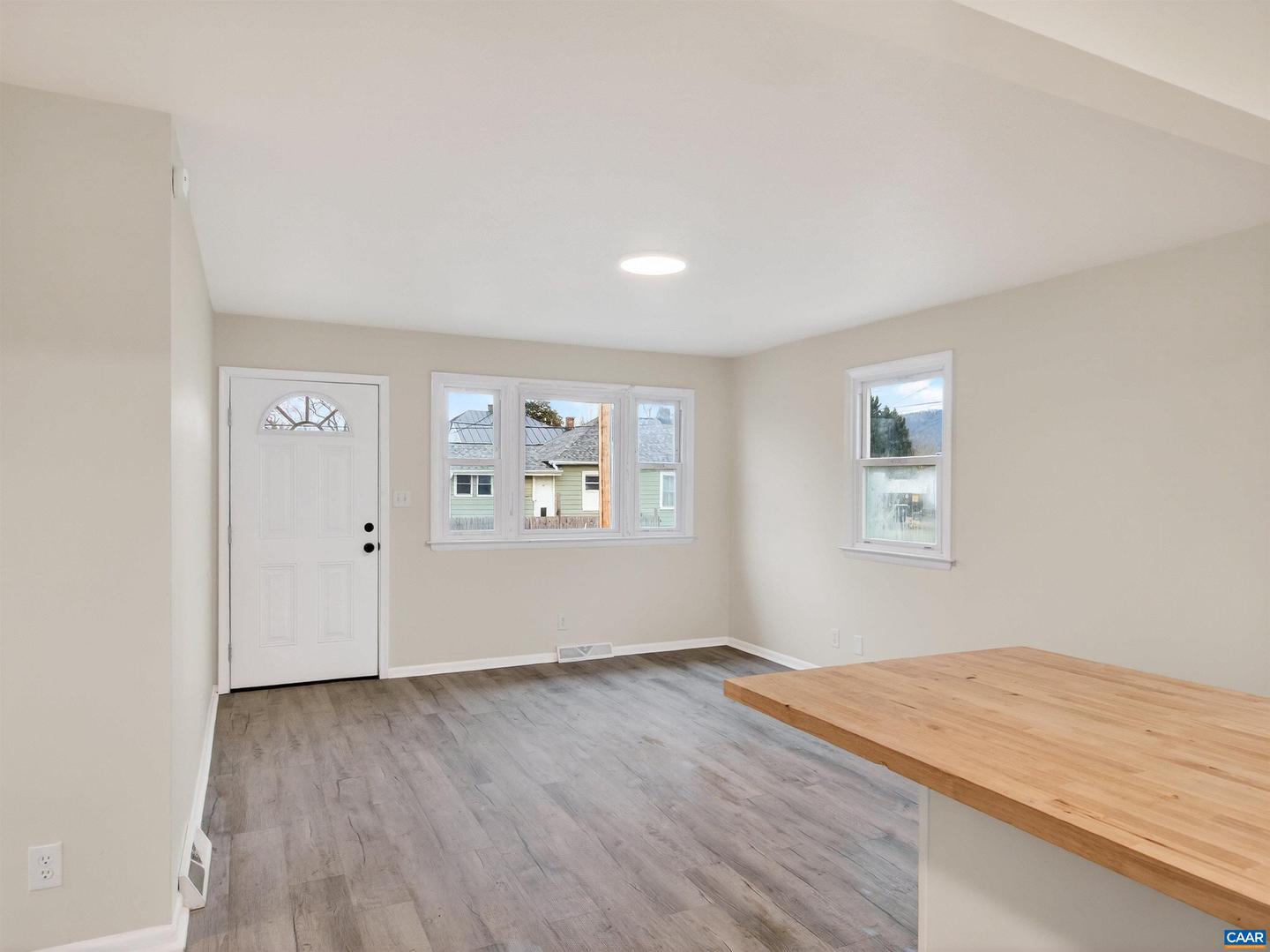 307 SPRUCE ST, CHARLOTTESVILLE, Virginia 22902, 4 Bedrooms Bedrooms, ,2 BathroomsBathrooms,Residential,For sale,307 SPRUCE ST,673594 MLS # 673594