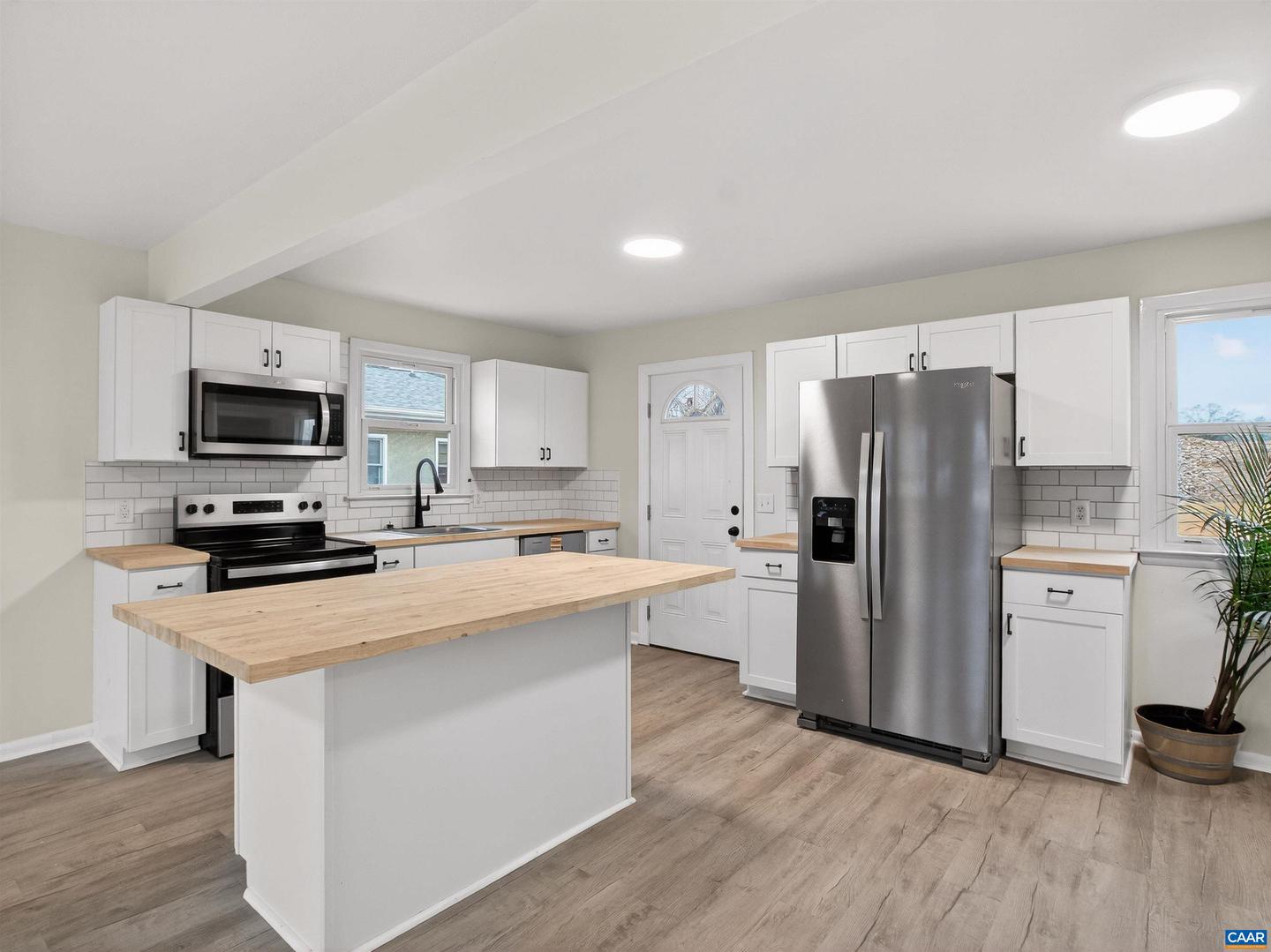 307 SPRUCE ST, CHARLOTTESVILLE, Virginia 22902, 4 Bedrooms Bedrooms, ,2 BathroomsBathrooms,Residential,For sale,307 SPRUCE ST,673594 MLS # 673594