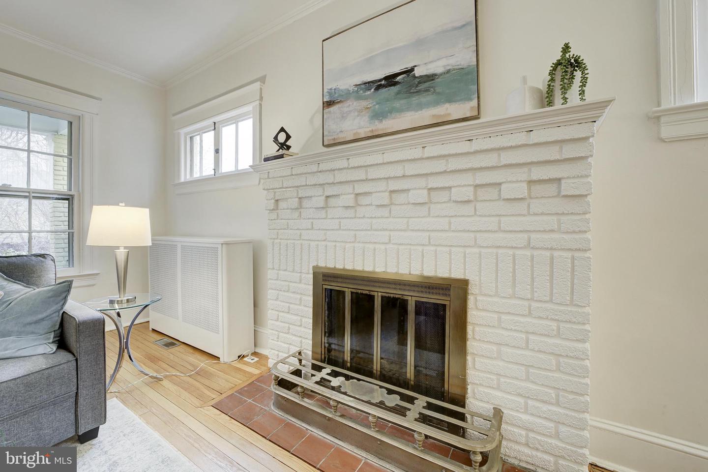 2849 29TH ST NW, WASHINGTON, District Of Columbia 20008, 3 Bedrooms Bedrooms, ,2 BathroomsBathrooms,Residential,For sale,2849 29TH ST NW,DCDC2247508 MLS # DCDC2247508