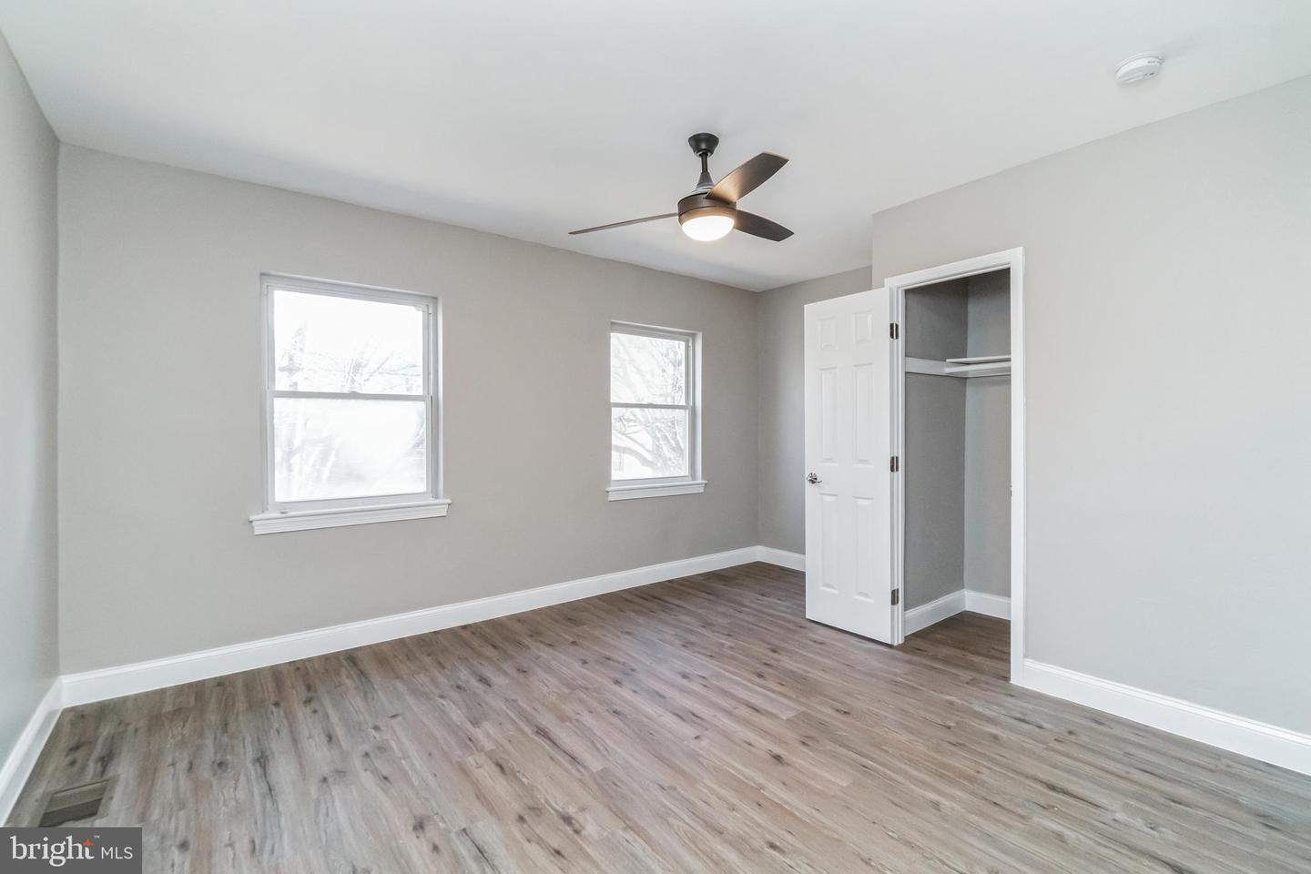 1515 1ST ST SW, WASHINGTON, District Of Columbia 20024, 3 Bedrooms Bedrooms, ,2 BathroomsBathrooms,Residential,For sale,1515 1ST ST SW,DCDC2247672 MLS # DCDC2247672