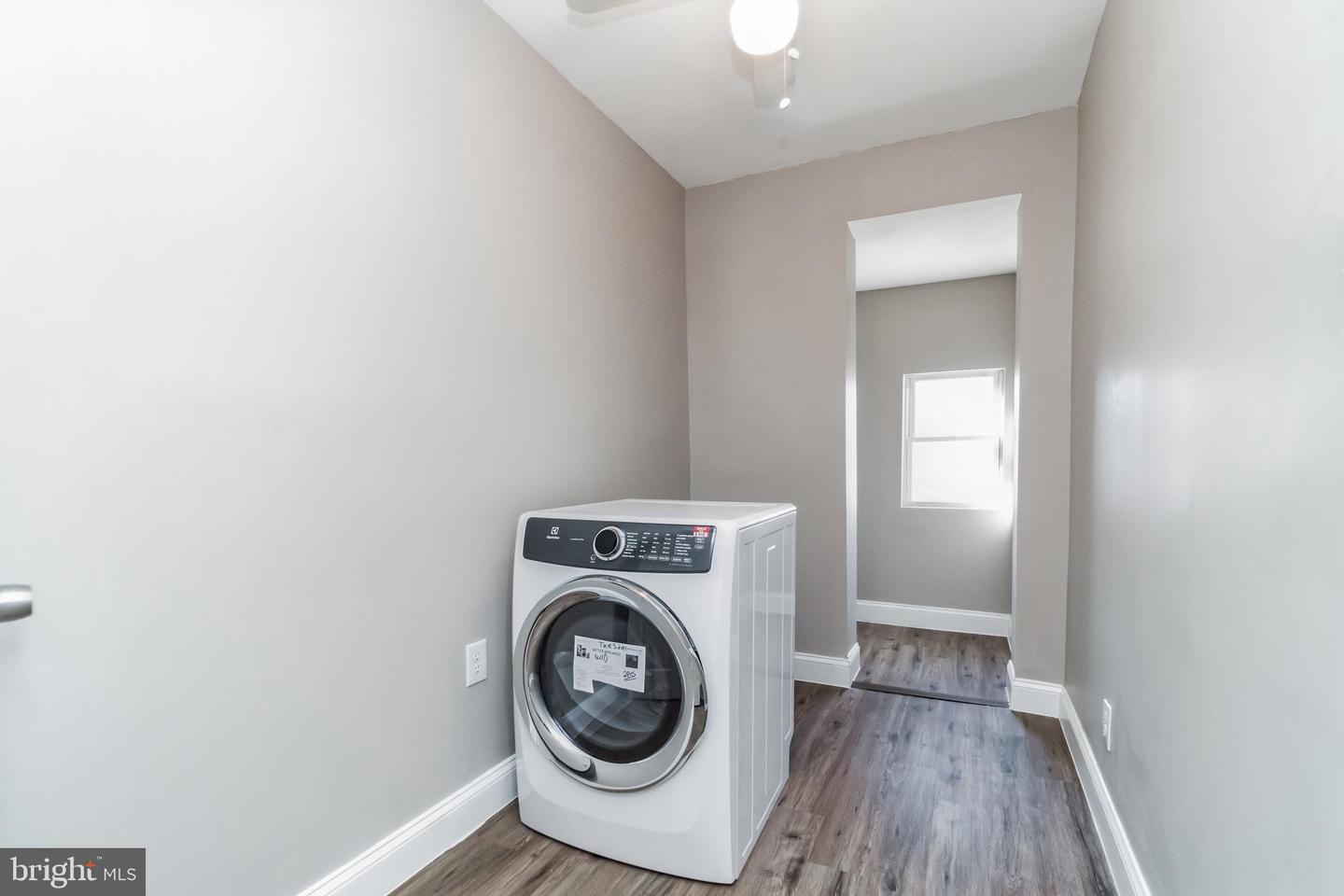 1515 1ST ST SW, WASHINGTON, District Of Columbia 20024, 3 Bedrooms Bedrooms, ,2 BathroomsBathrooms,Residential,For sale,1515 1ST ST SW,DCDC2247672 MLS # DCDC2247672