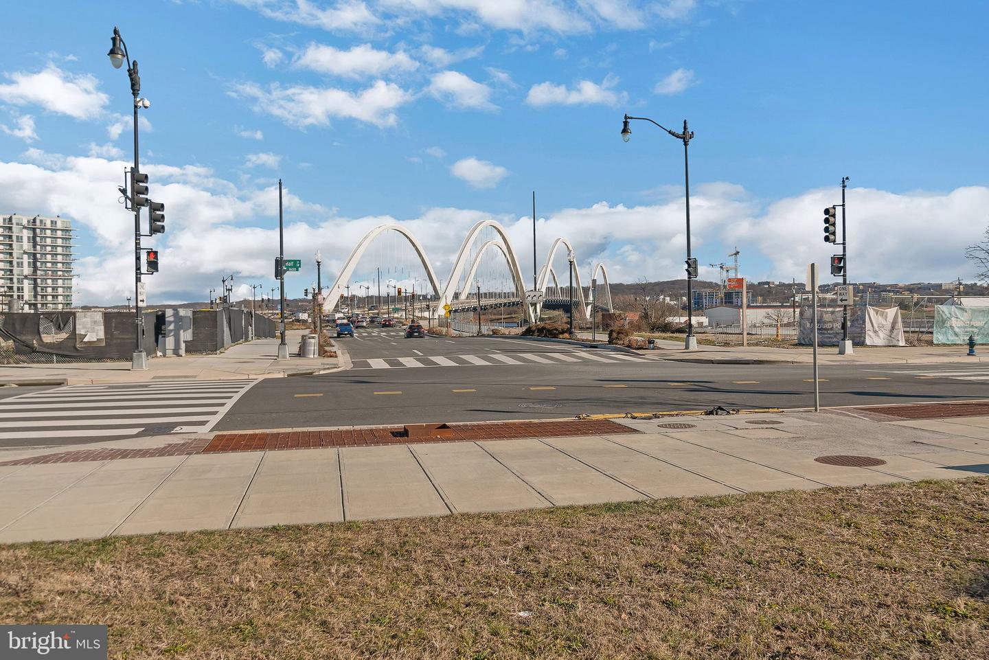 1515 1ST ST SW, WASHINGTON, District Of Columbia 20024, 3 Bedrooms Bedrooms, ,2 BathroomsBathrooms,Residential,For sale,1515 1ST ST SW,DCDC2247672 MLS # DCDC2247672