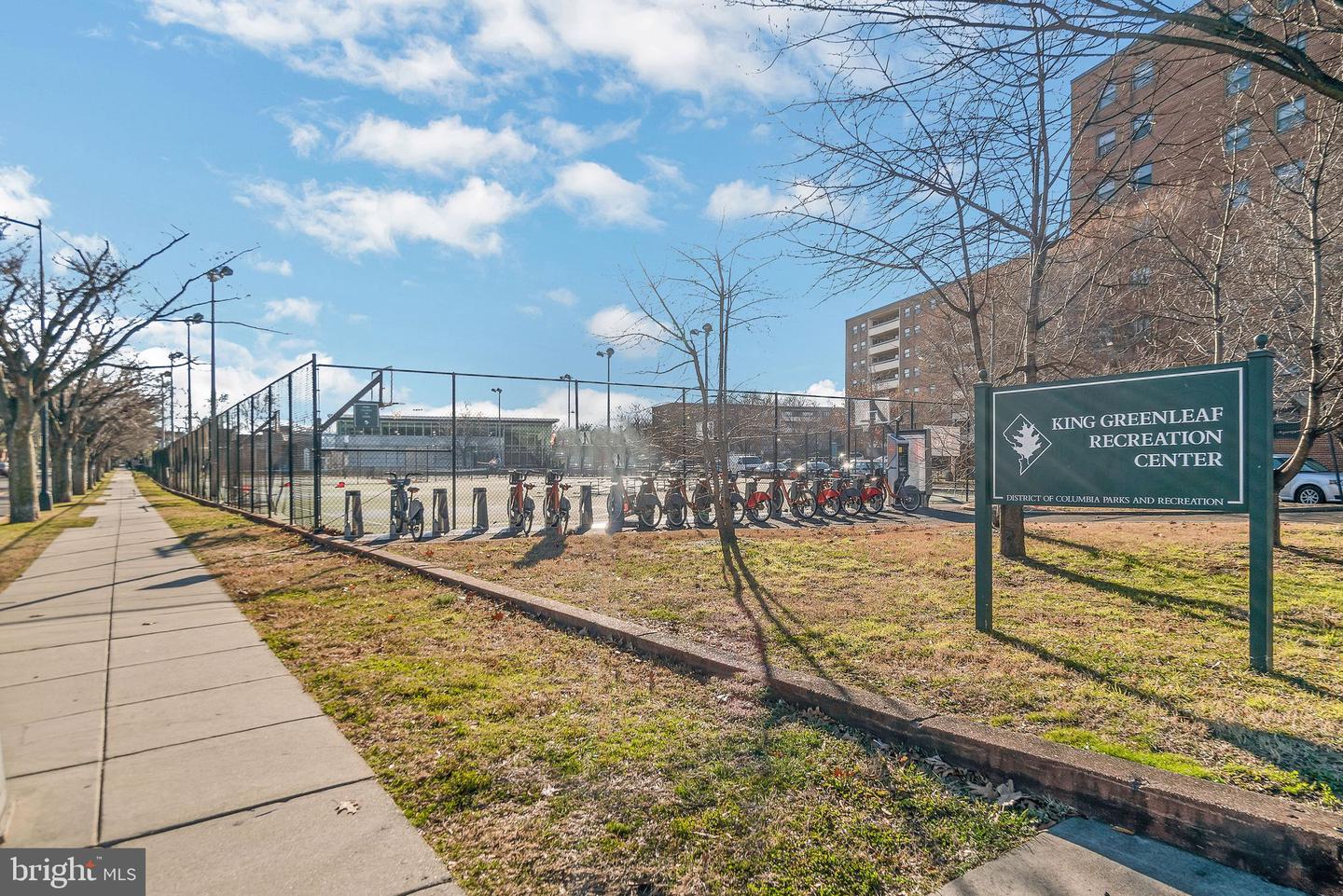 1515 1ST ST SW, WASHINGTON, District Of Columbia 20024, 3 Bedrooms Bedrooms, ,2 BathroomsBathrooms,Residential,For sale,1515 1ST ST SW,DCDC2247672 MLS # DCDC2247672